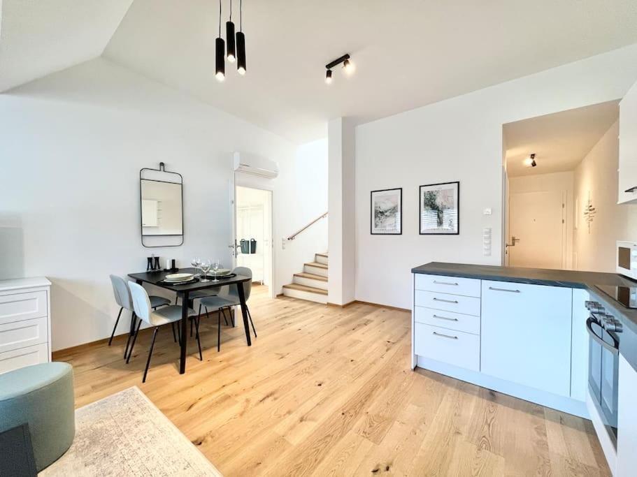 Orestaliving - Penthouse In 1020 ウィーン エクステリア 写真